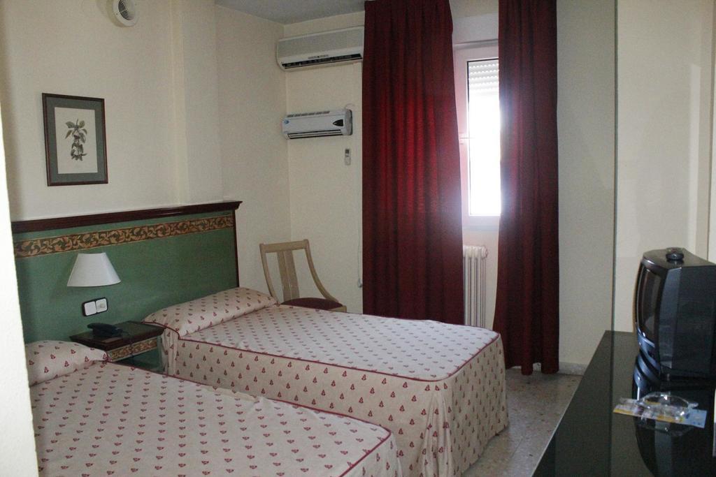 Hotel Restaurante Logasasanti Андухар Номер фото